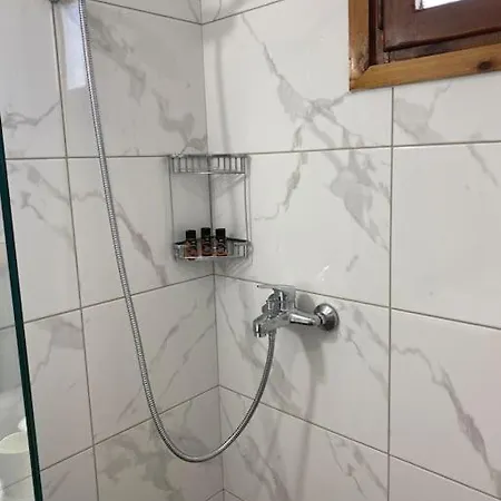 Charming House 8 Minutes Walk From Almyrida