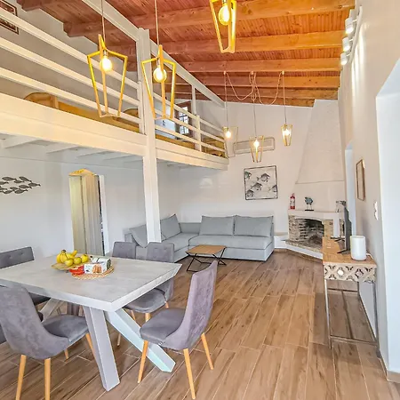 Charming House 8 Minutes Walk From Almyrida Feriehus Almirida