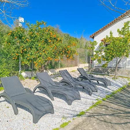 Charming House 8 Minutes Walk From Almyrida *